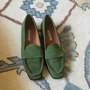 About Arianne Green Loafers